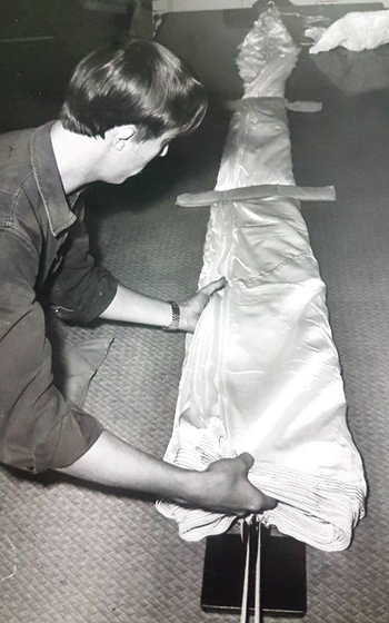 Charlie Fox parachute packing